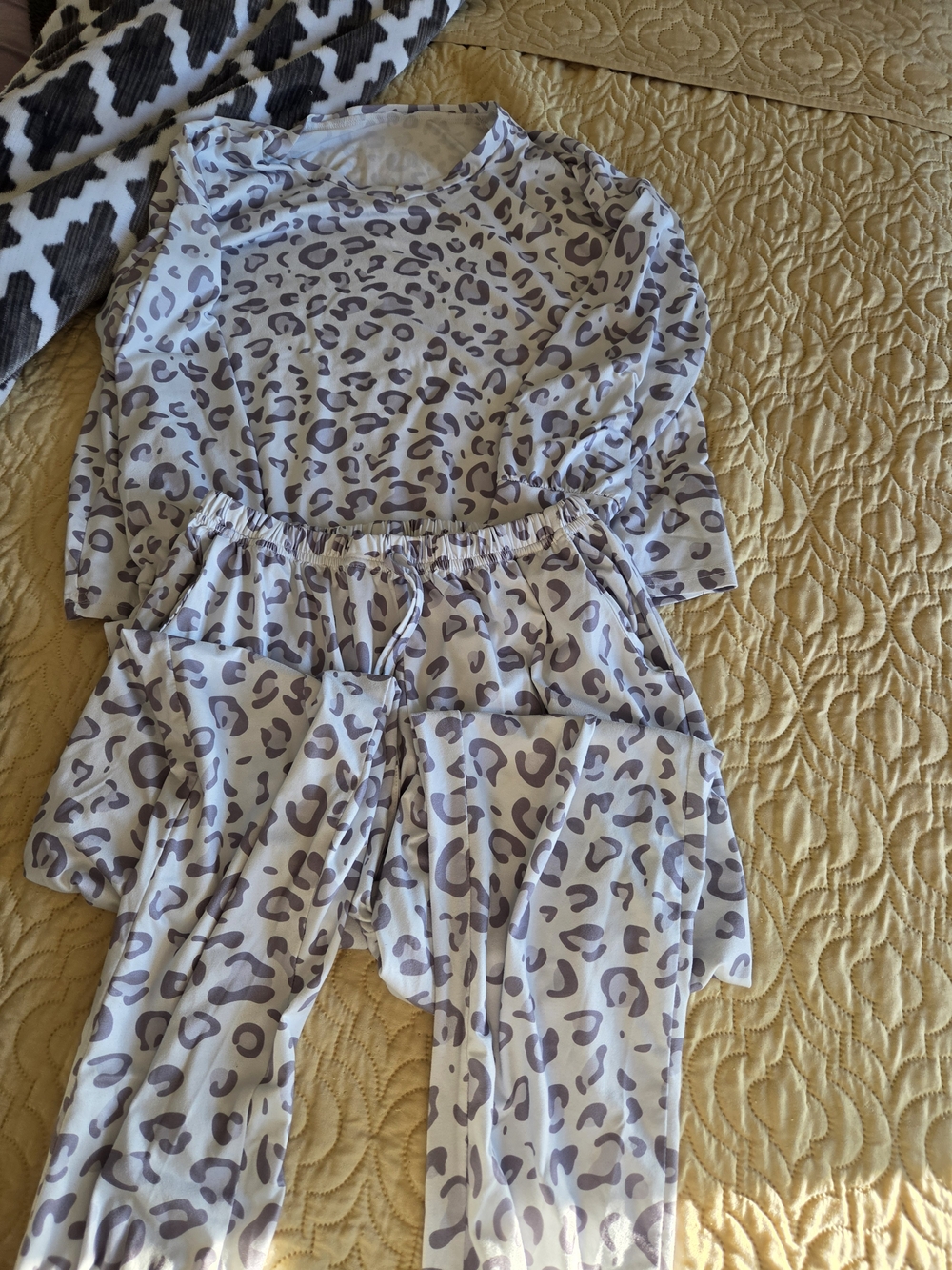 Women's Leopard Print Pajama Set in Light Gray and White